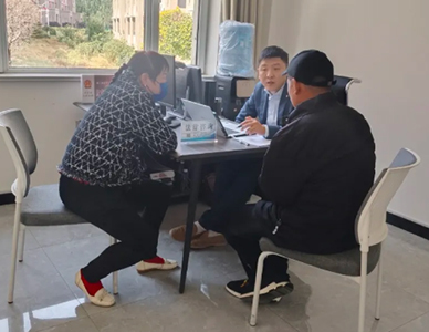青合青动态 | 律师“坐班”解民忧 ，法律服务“零距离”